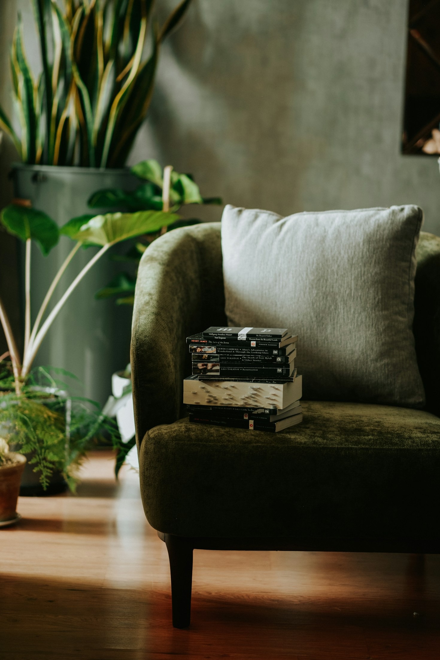 The Gentle Art of Cultivating Meaningful Connections